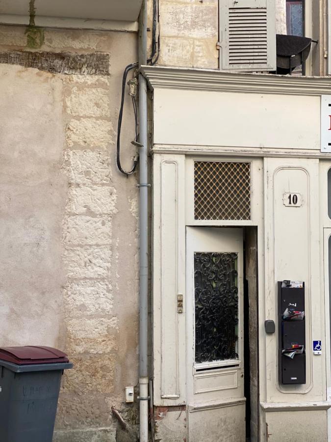 Le Pilori - Centre Historique, En Face Du Musee Du Pilori, A 2Mn A Pied De L'Hyper Centre Et Proche Toutes Commodites, Wifi-Netflix Niort Luaran gambar
